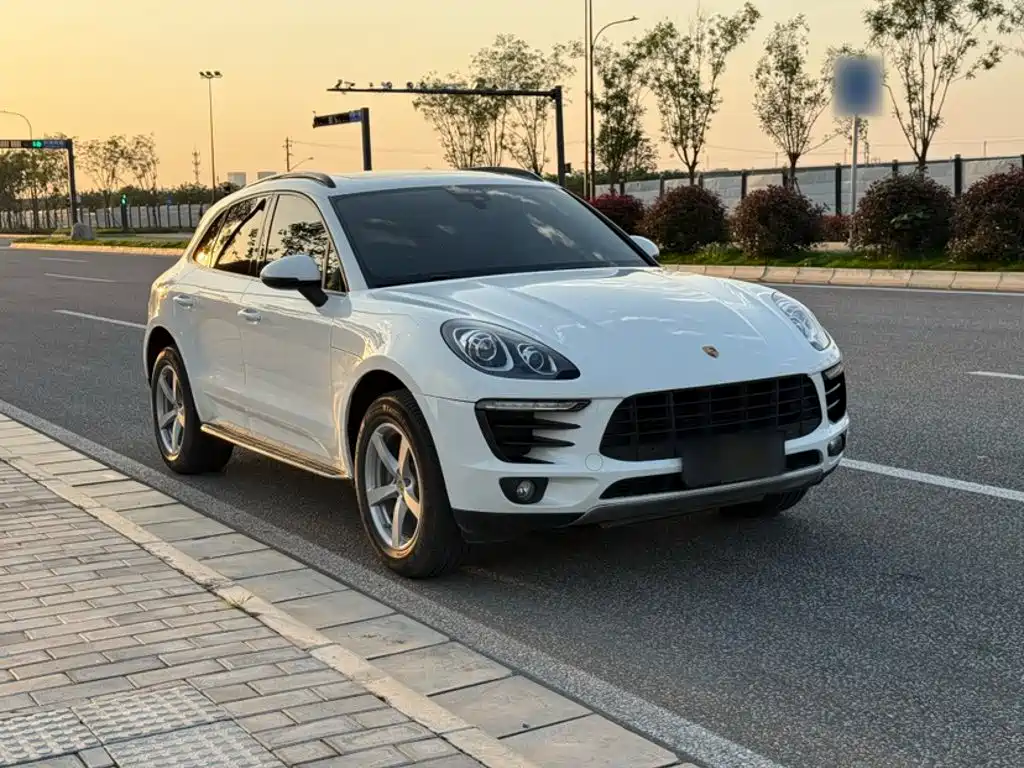 Porsche Macan 2017 — фото 4