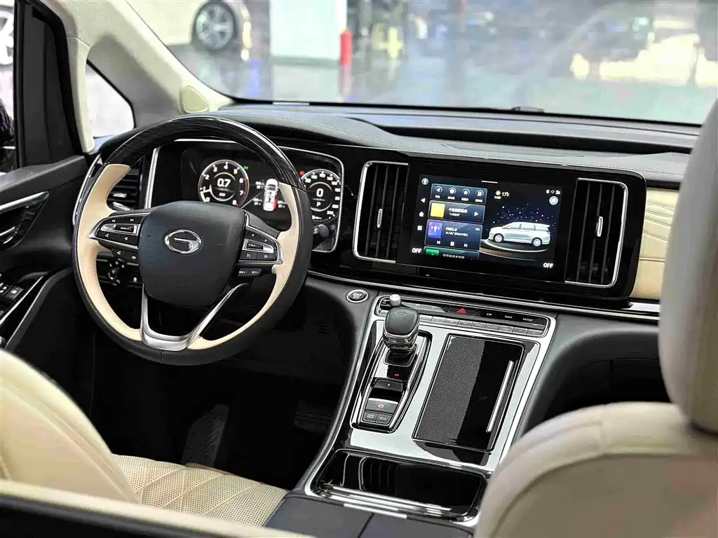 GAC Motor Trumpchi M8 2022 — фото 10