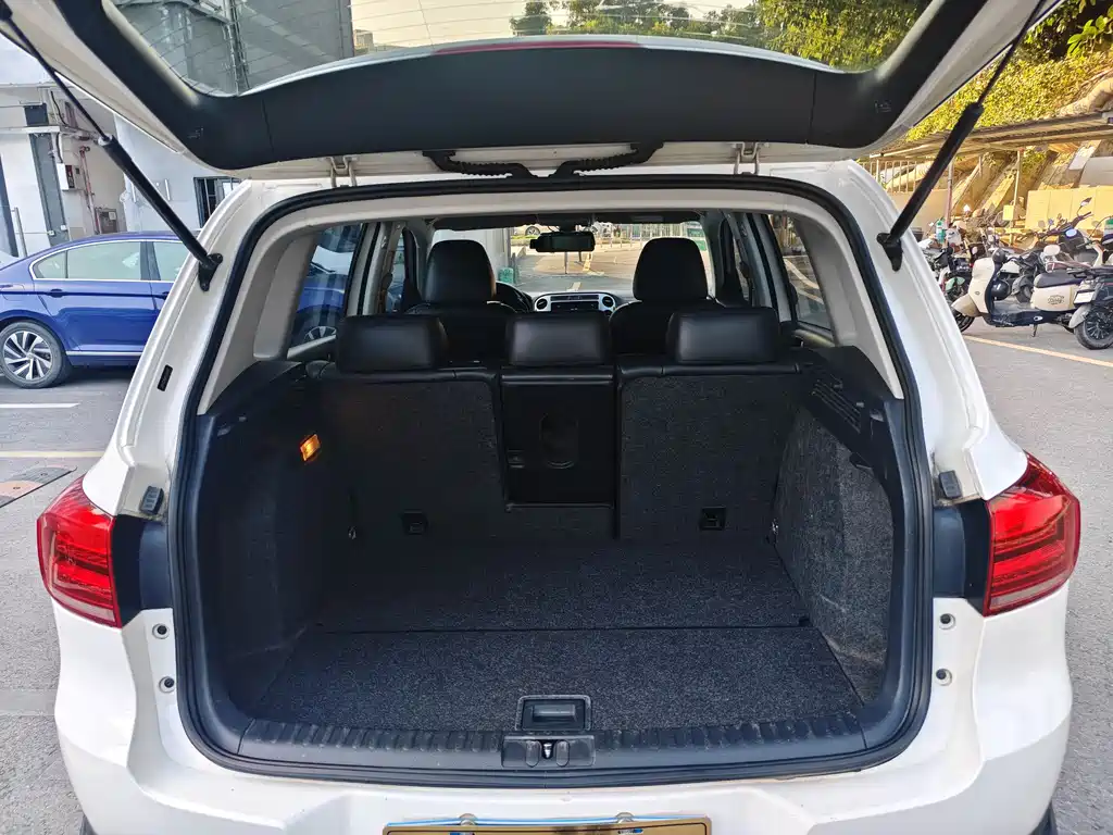 Volkswagen Tiguan 2015 — фото 16