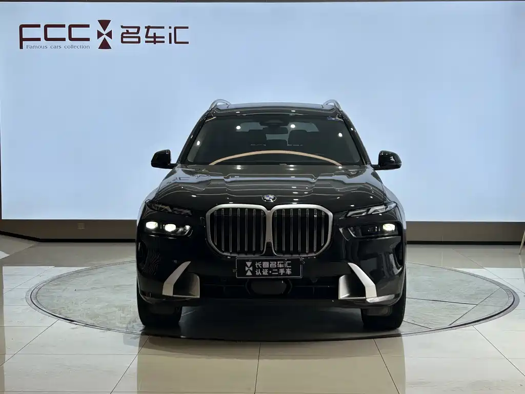 BMW X7 2023 — фото 2