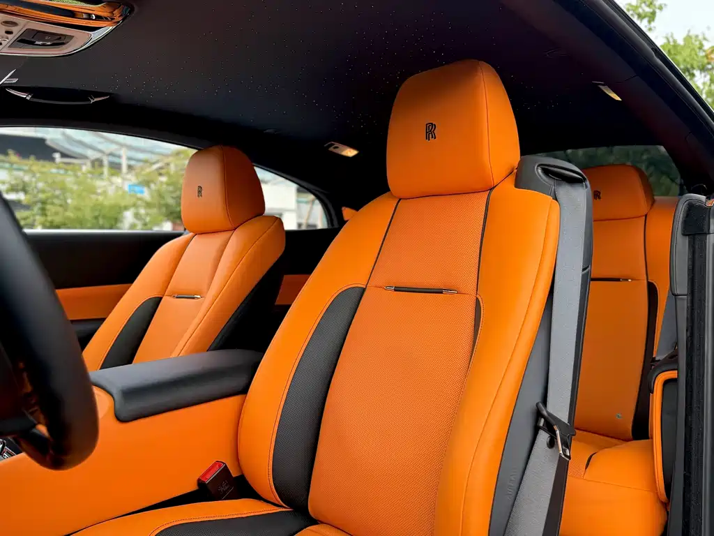 Rolls-Royce Wraith 2022 — фото 11