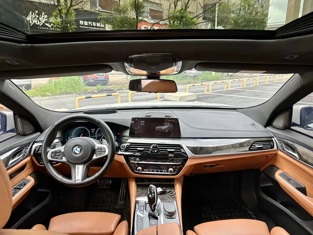 BMW 6 Series GT 2019 — фото 8