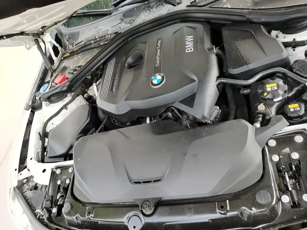 BMW 3 Series 2017 — фото 16