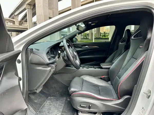 Buick Regal 2021