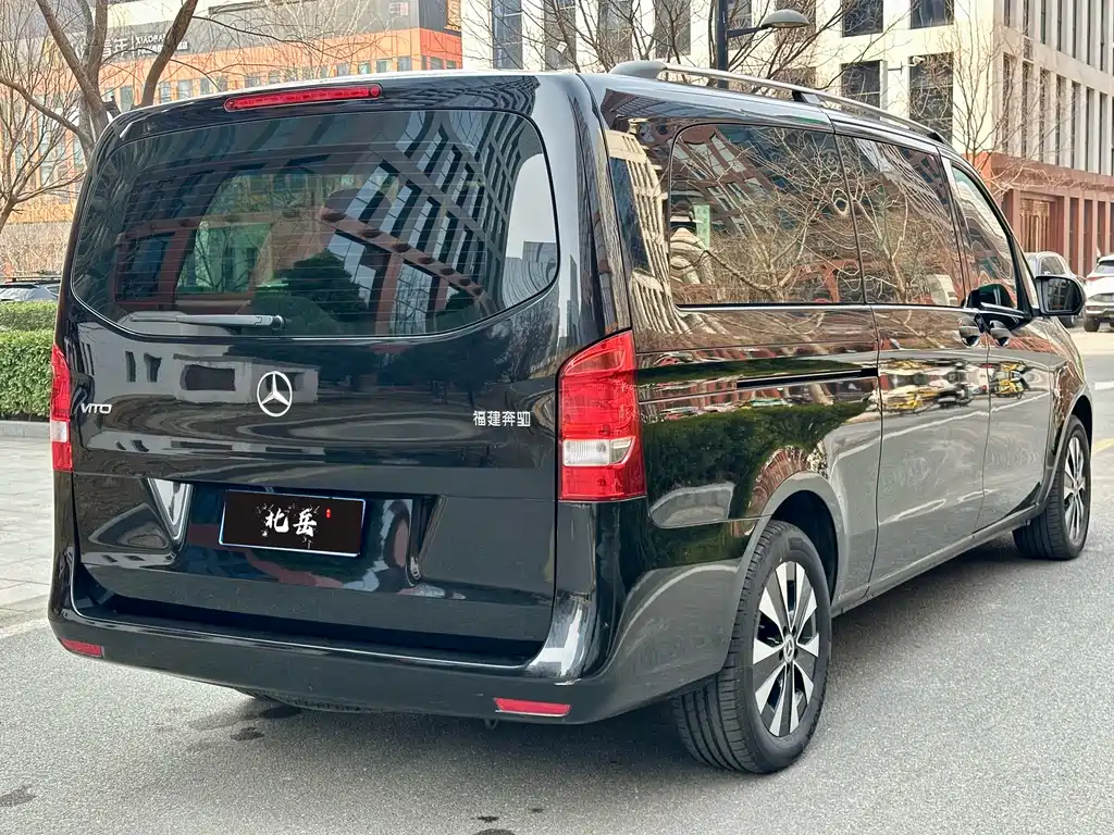 Mercedes-Benz Vito 2022 — фото 6