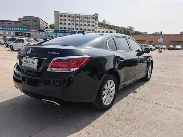Buick LaCrosse 2012