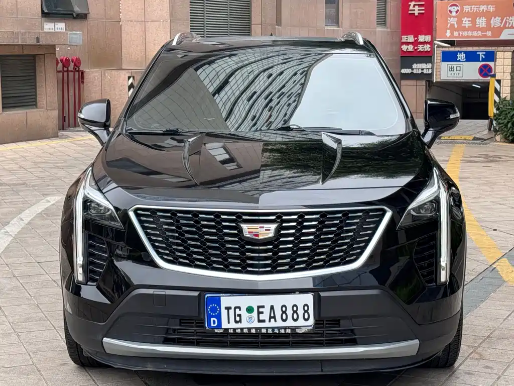 Cadillac XT4 2020 — фото 2