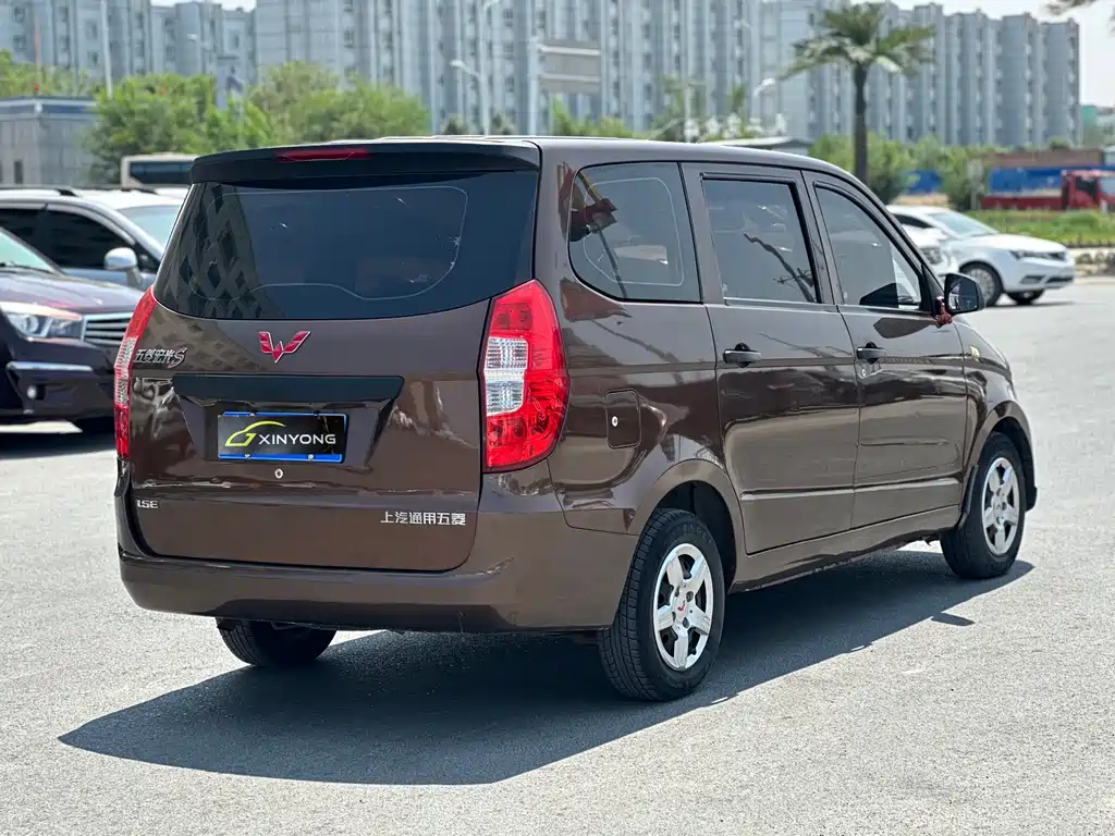 Wuling Hongguang 2018 — фото 10