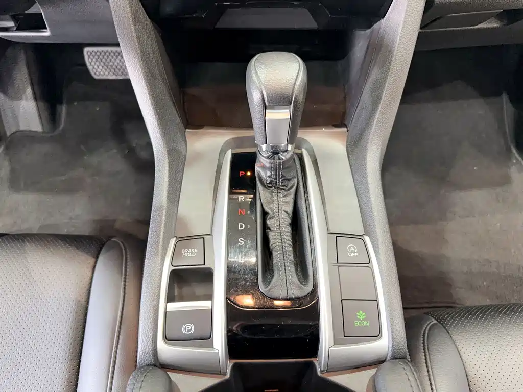 Honda Civic 2019 — фото 16