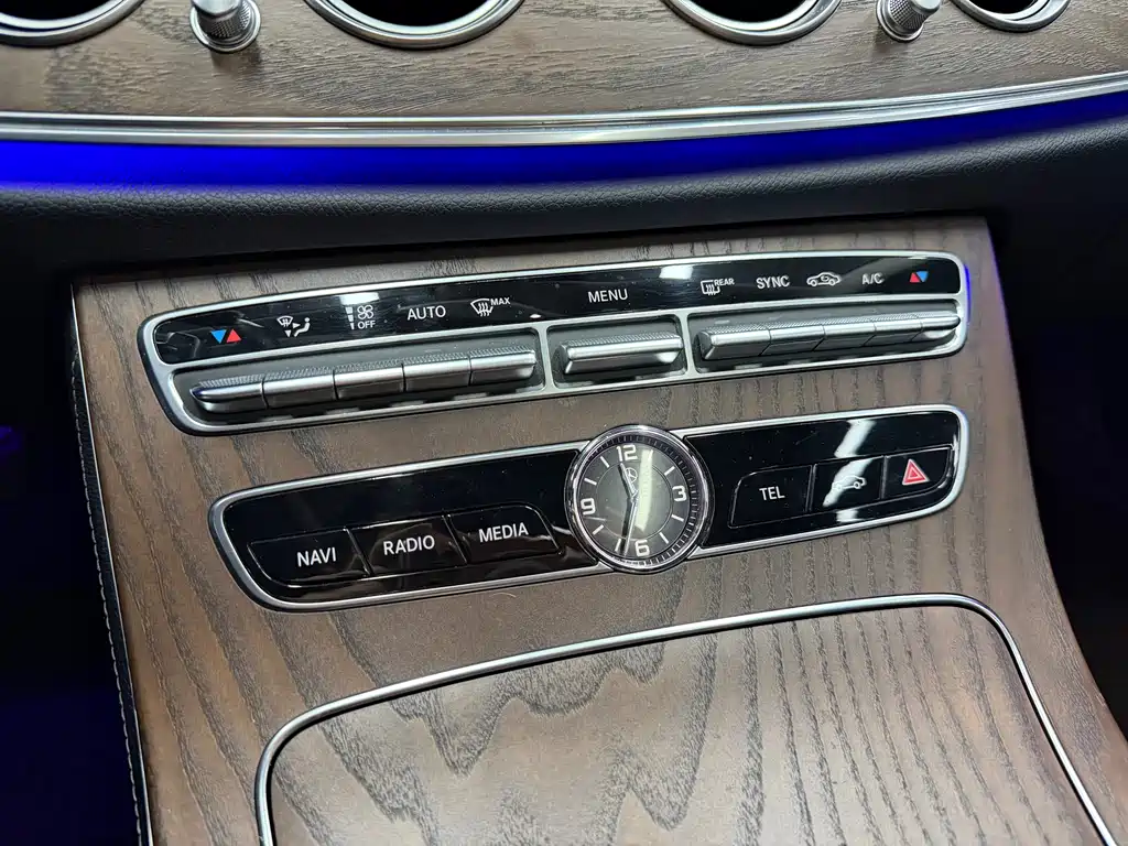Mercedes-Benz E-Class 2018 — фото 22