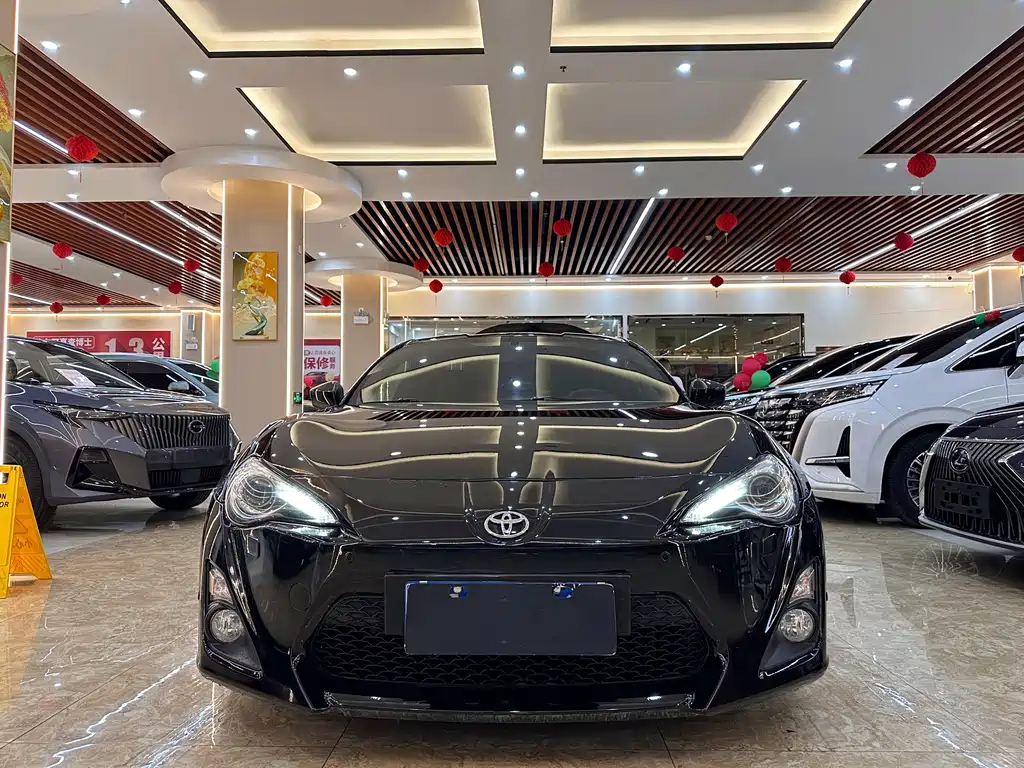 Toyota 86 2015 — фото 2