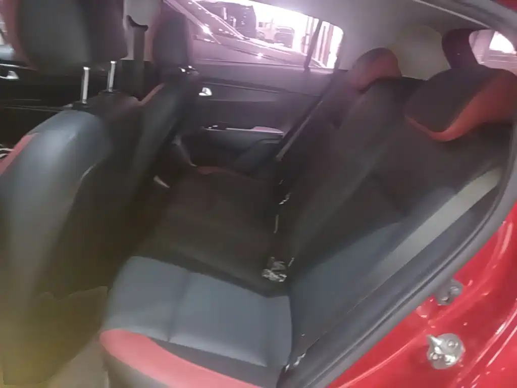Kia KX Cross 2018 — фото 17