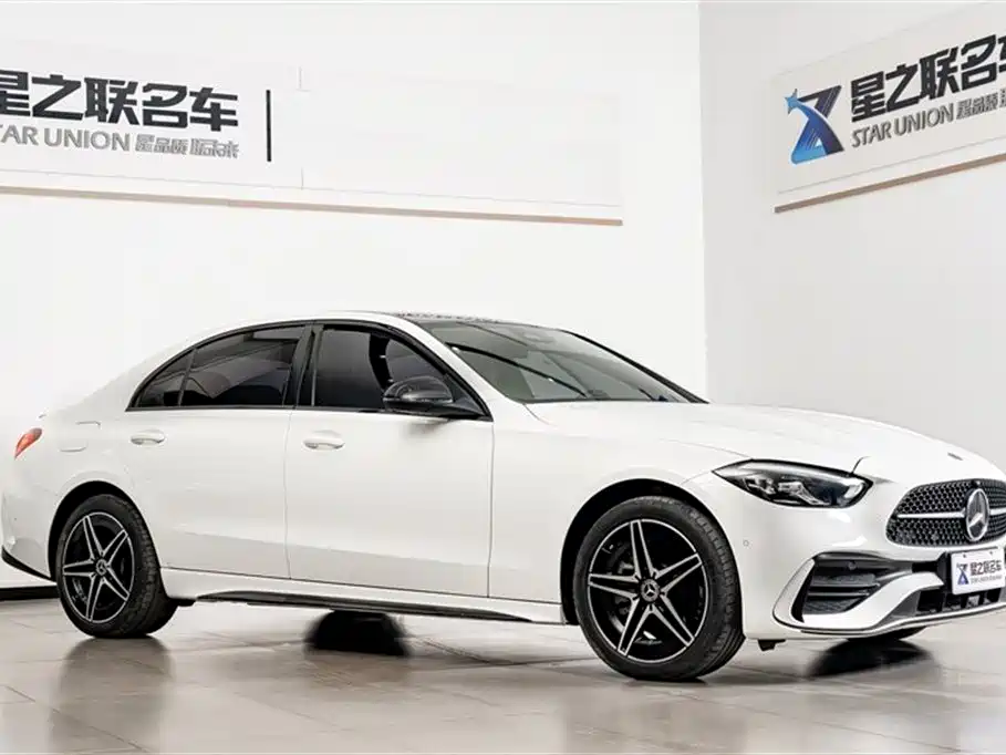 Mercedes-Benz C-Class 2023 — фото 7