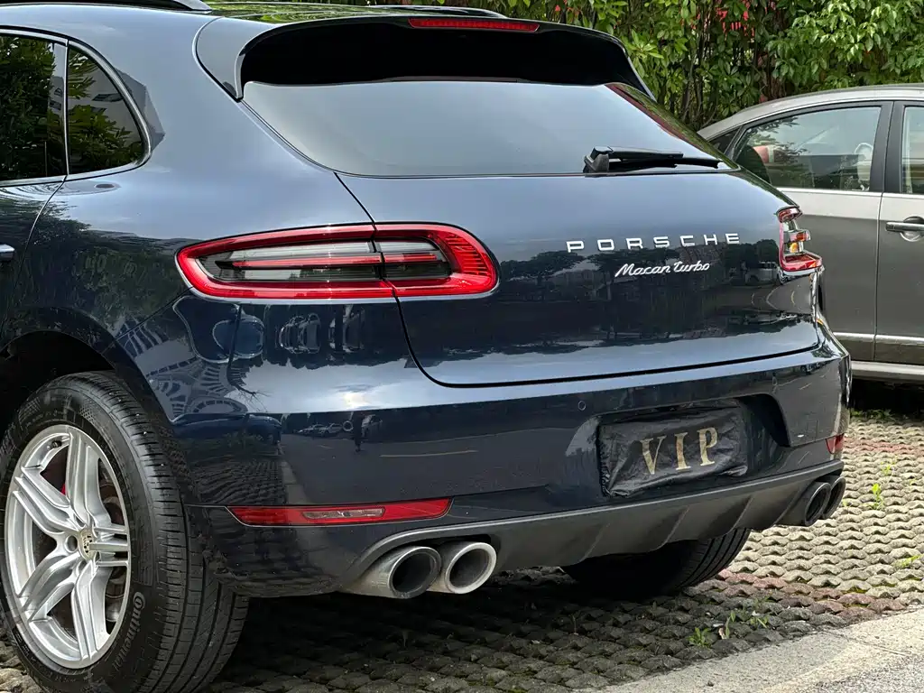 Porsche Macan 2018 — фото 24