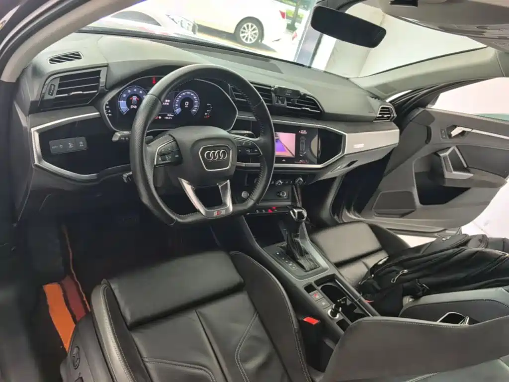 Audi Q3 Sportback 2021 — фото 10