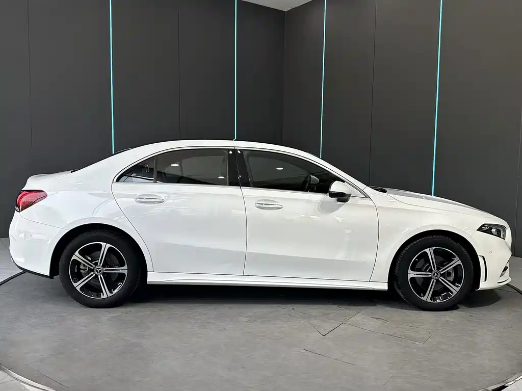 Mercedes-Benz A-Class 2023