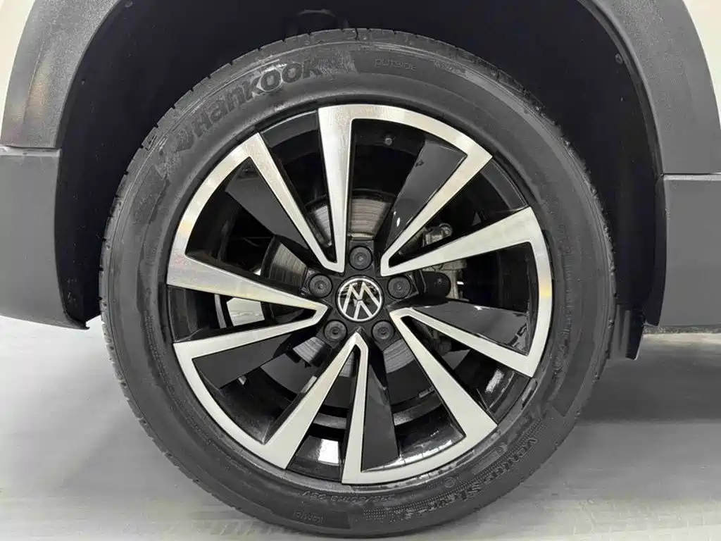 Volkswagen Tharu 2022 — фото 19