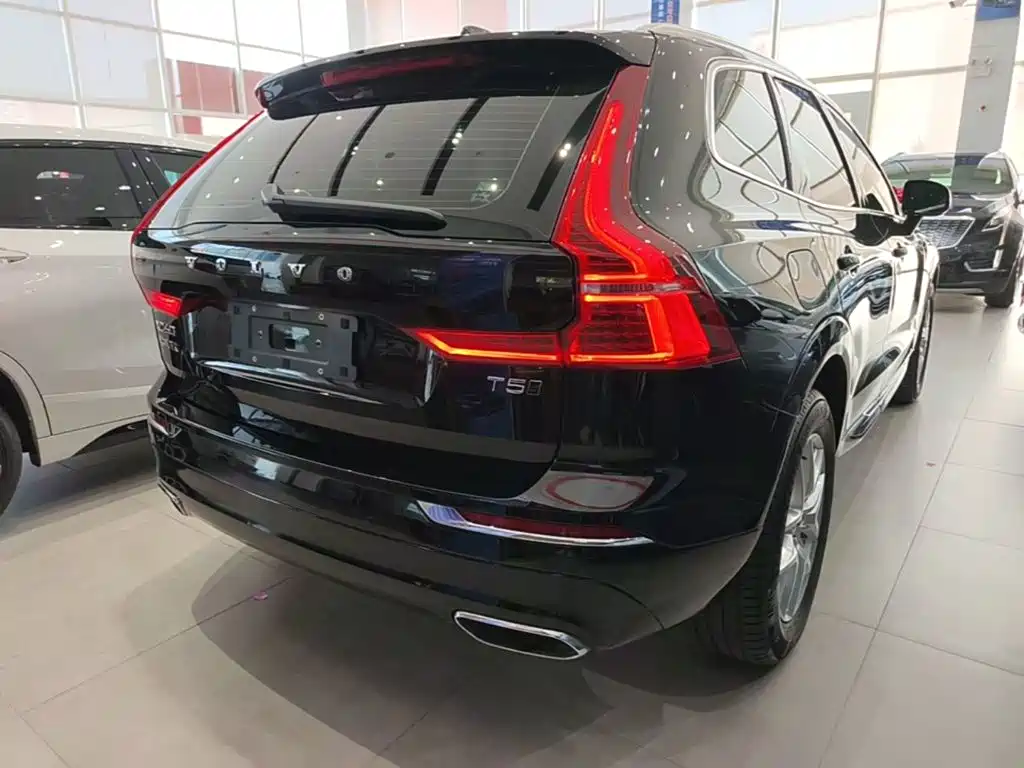 Volvo XC60 2021
