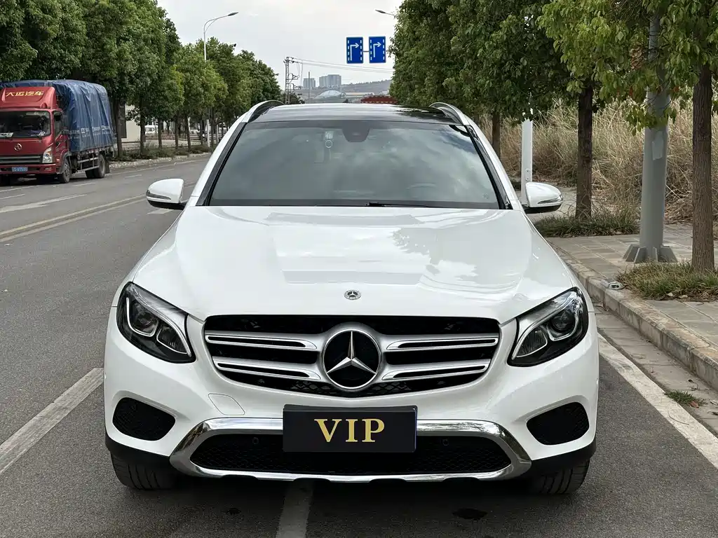 Mercedes-Benz GLC 2018 — фото 1
