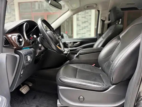Mercedes-Benz V-Class 2017