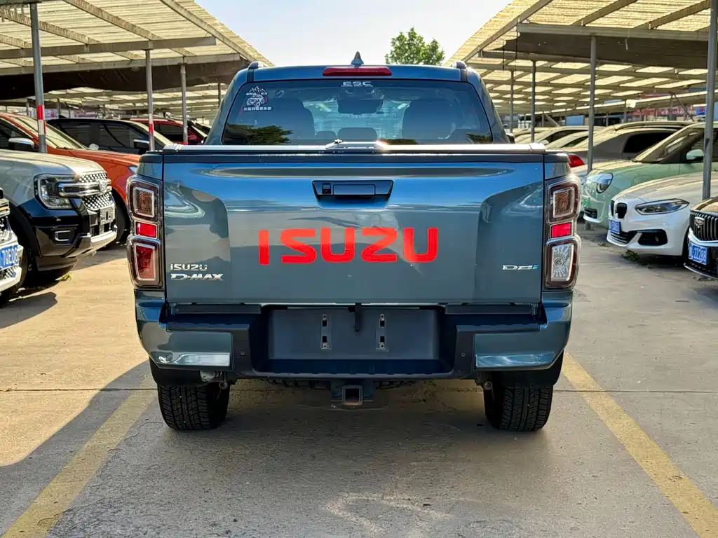 Isuzu D-MAX 2024 — фото 5