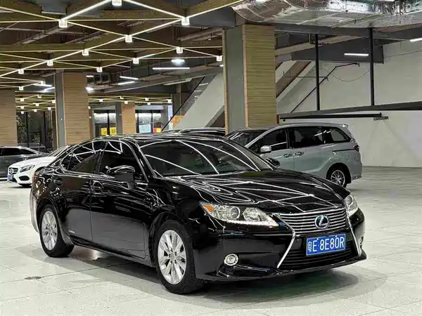 Lexus ES 2015
