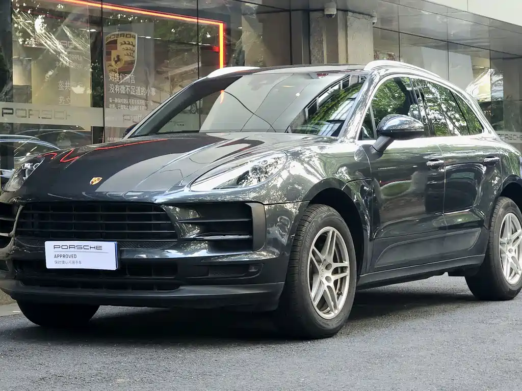 Porsche Macan 2020 — фото 1