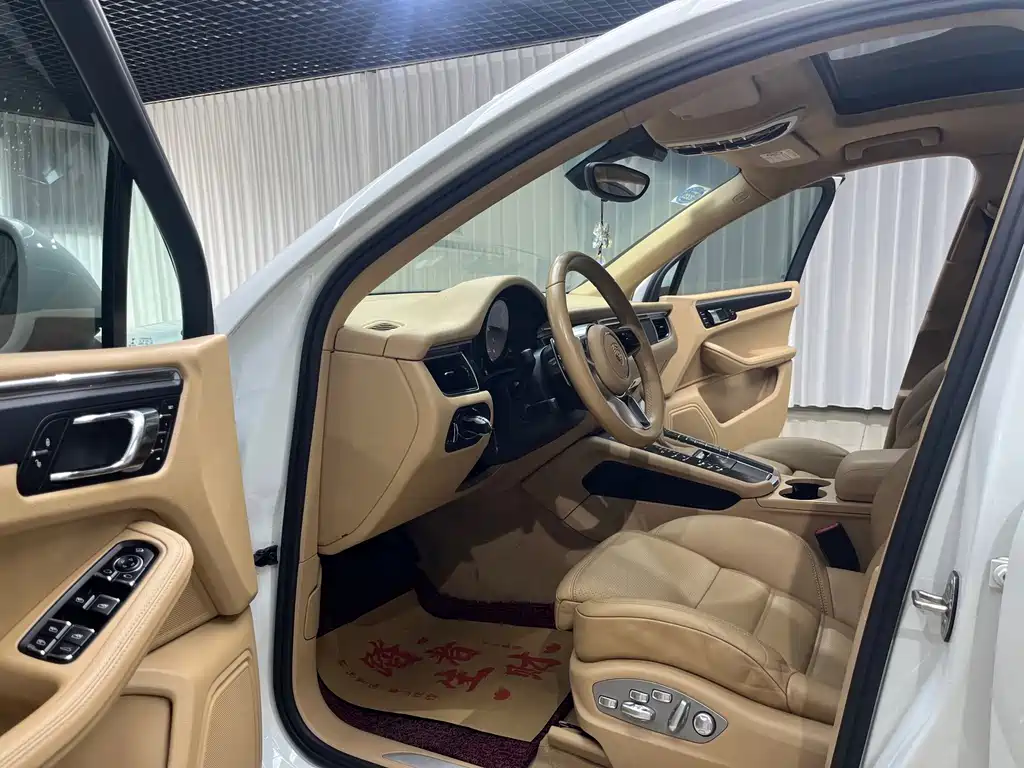 Porsche Macan 2015 — фото 9