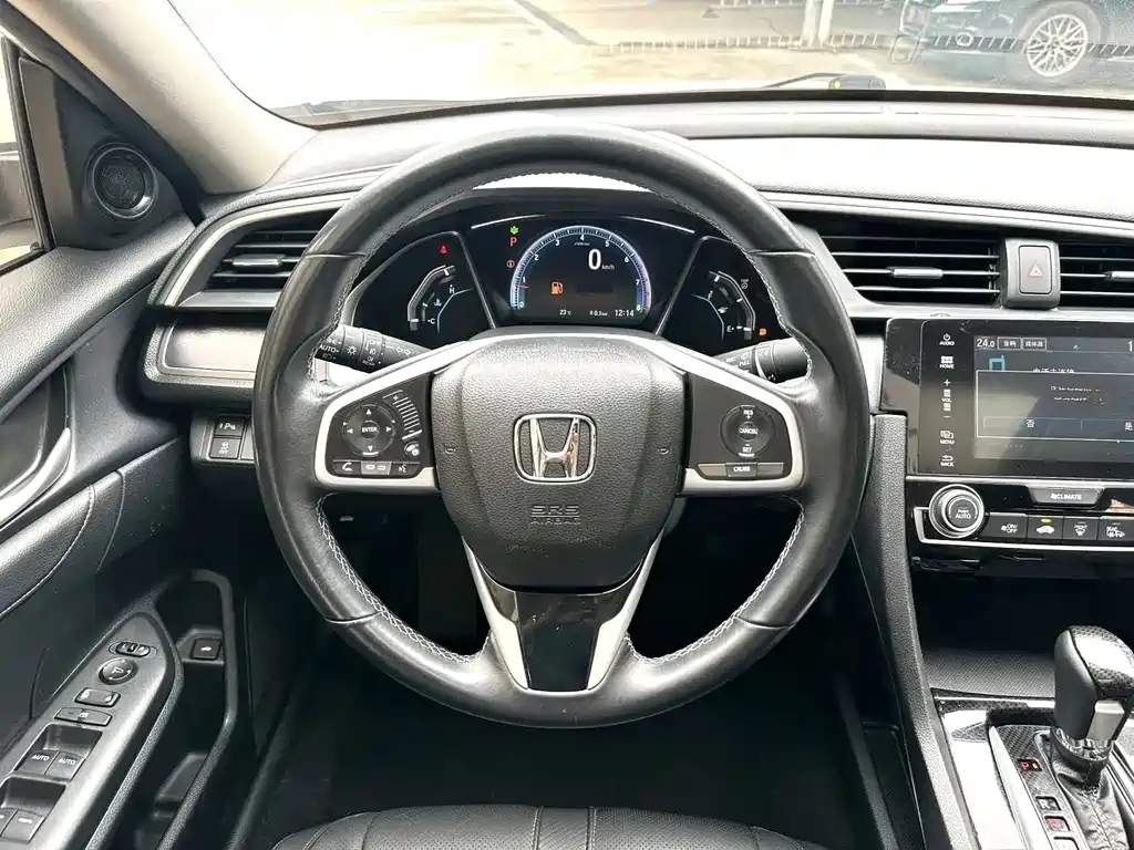 Honda Civic 2017 — фото 16
