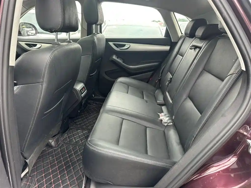 Zotye SR7 2016