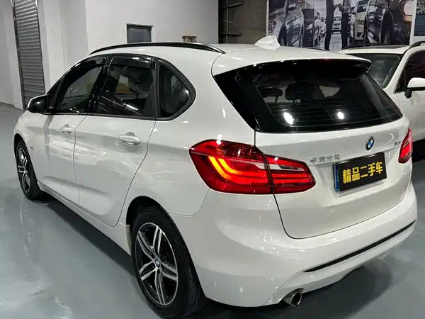 BMW 2 Series Station Wagon 2016