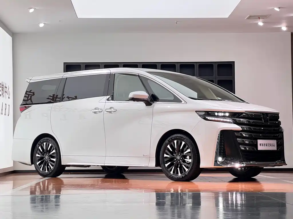 Toyota Vellfire 2025 — фото 3