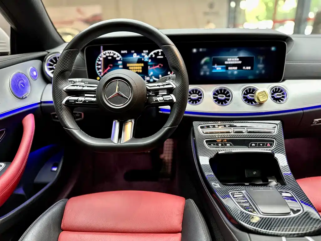 Mercedes-Benz E-Class 2022