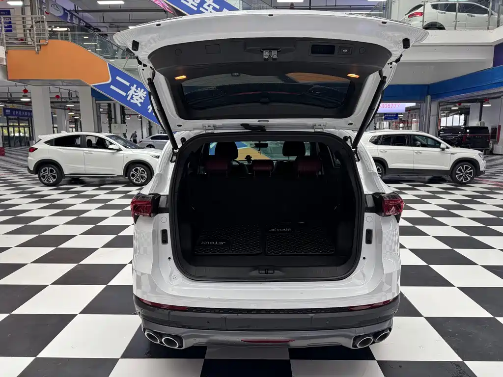 Jetour X70 PLUS 2022 — фото 11