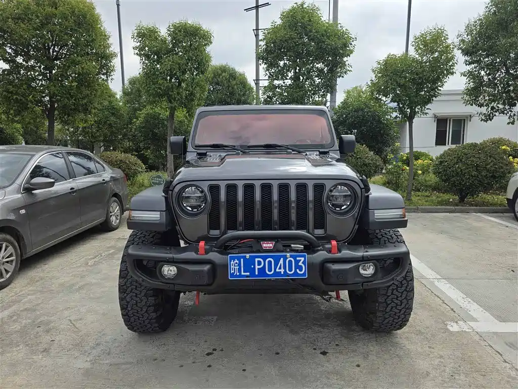 Jeep Wrangler 2021 — фото 2