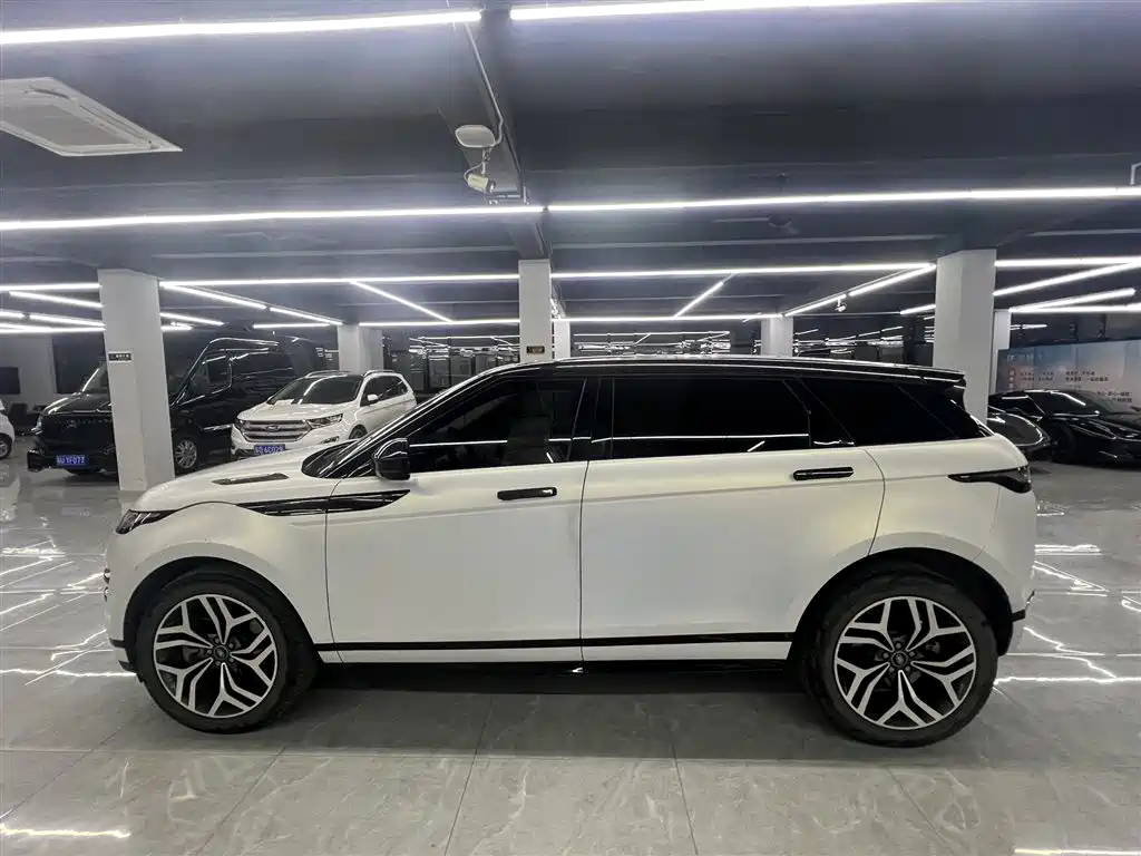 Land Rover Range Rover Evoque 2023 — фото 3