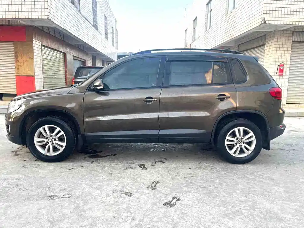 Volkswagen Tiguan 2015 — фото 9