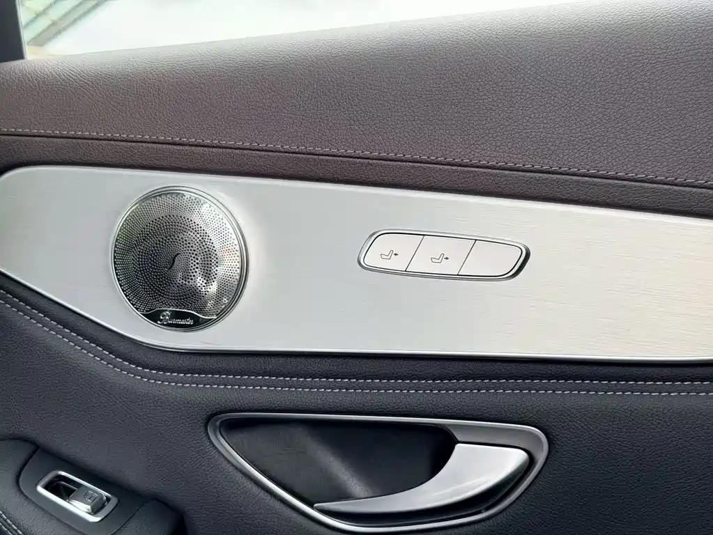Mercedes-Benz GLC 2020 — фото 23