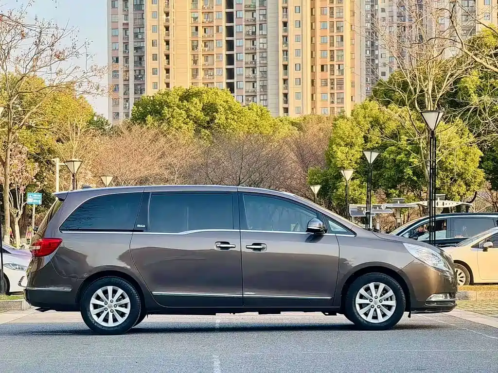 Buick GL8 2016