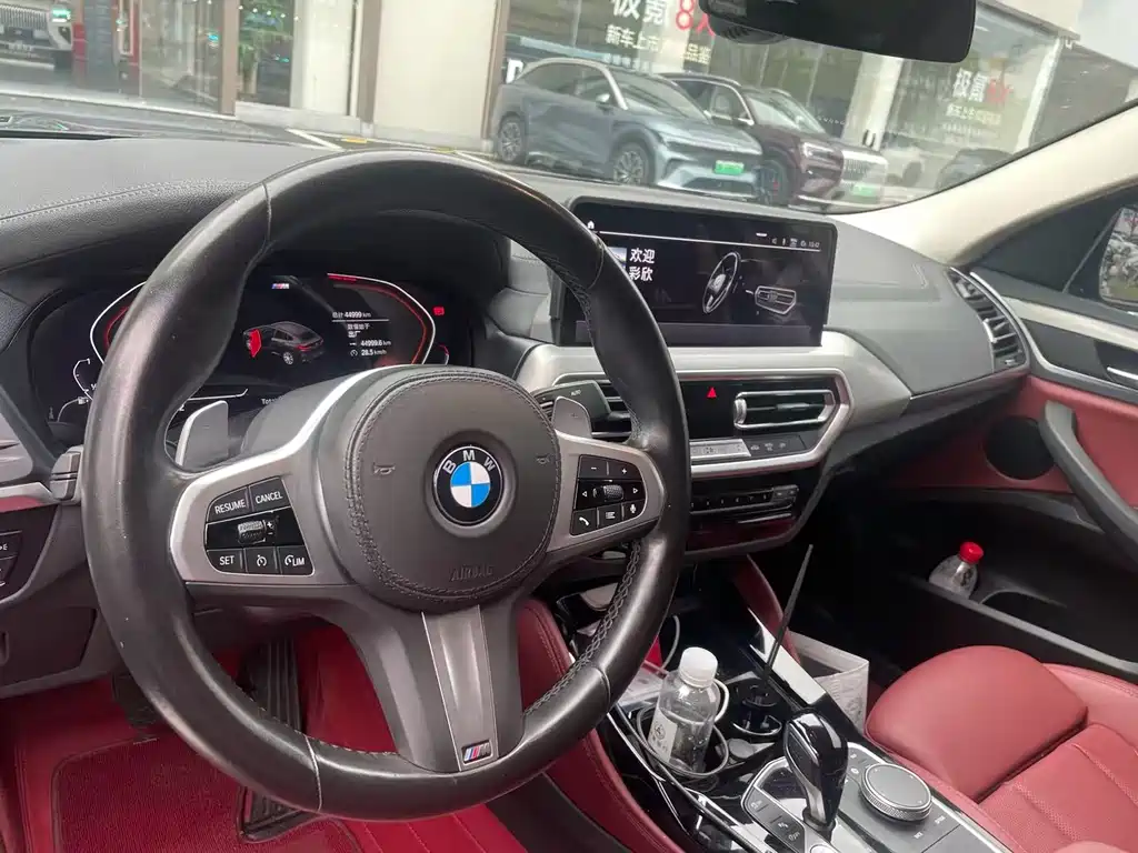 BMW X4 2022 — фото 12