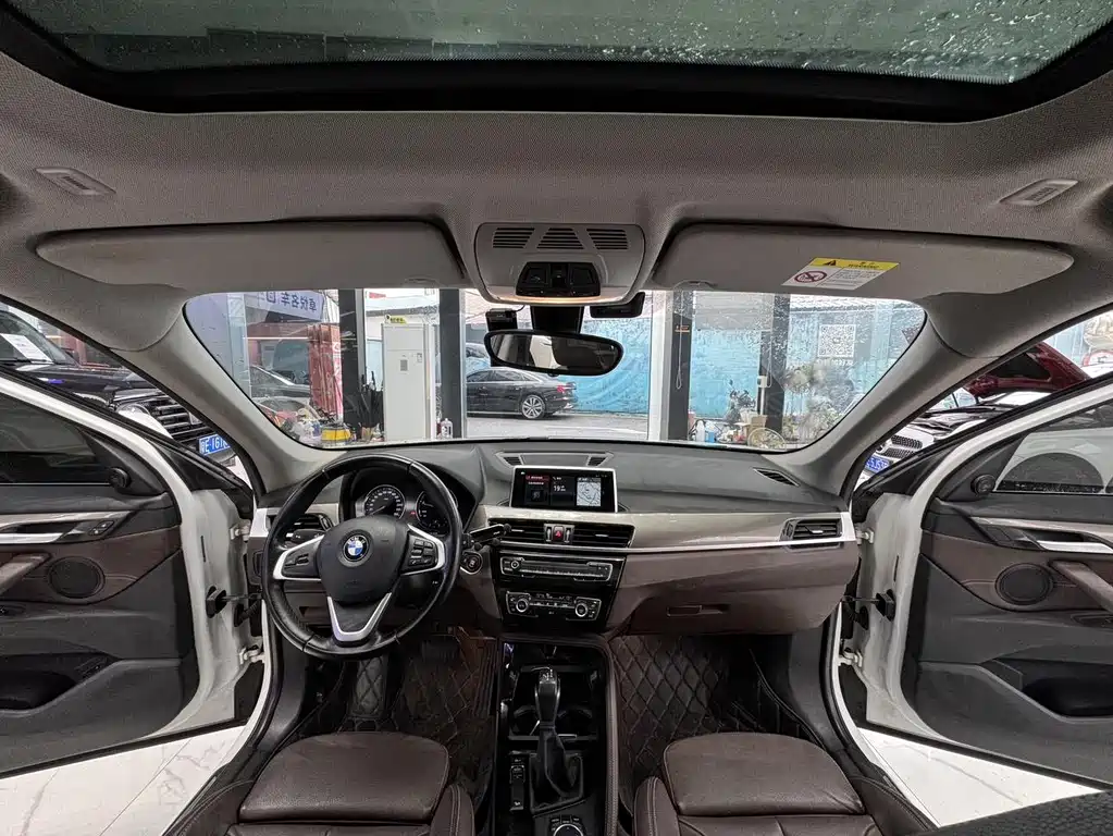 BMW X1 2019 — фото 15