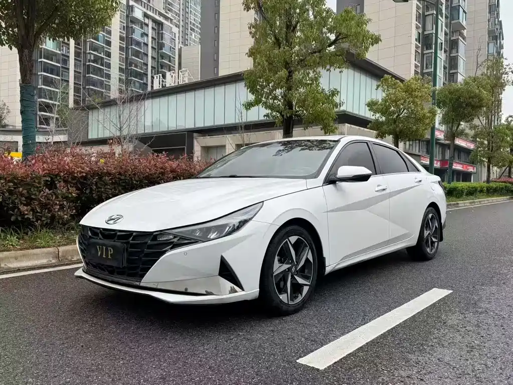 Hyundai Elantra 2021