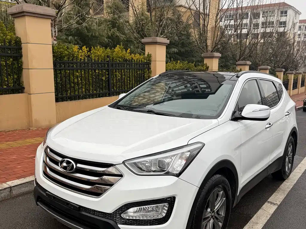 Hyundai Santa Fe 2015 — фото 2
