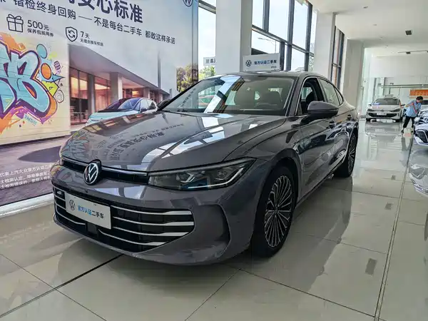Volkswagen Passat 2024