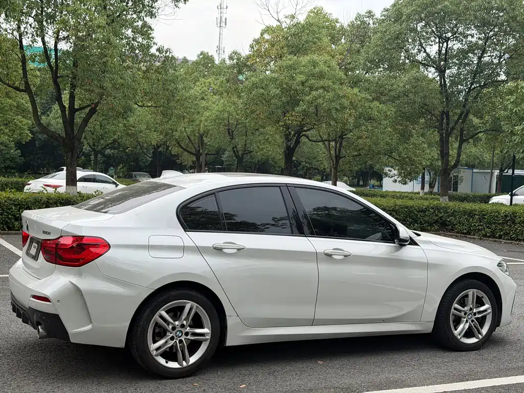 BMW 1 Series 2019