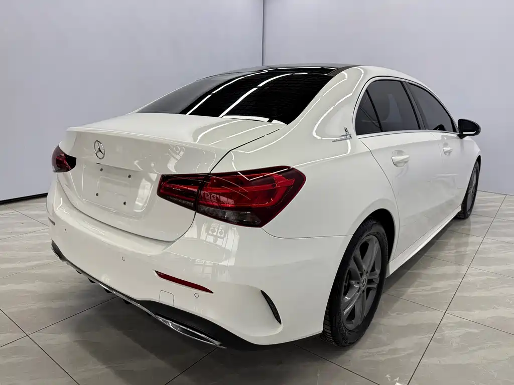 Mercedes-Benz A-Class 2021 — фото 4