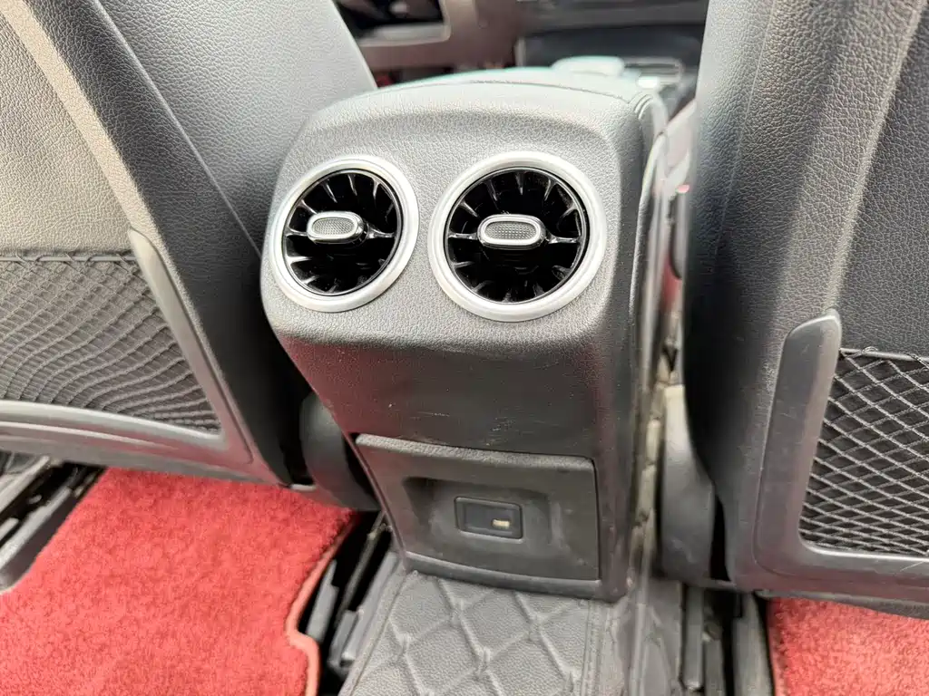 Mercedes-Benz A-Class 2022 — фото 13