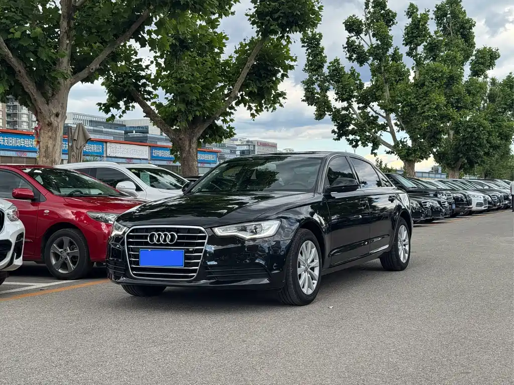 Audi A6L 2015 — фото 1