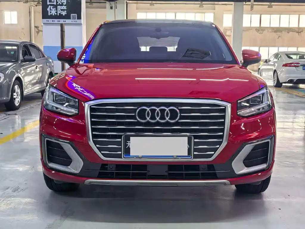 Audi Q2L 2020 — фото 2