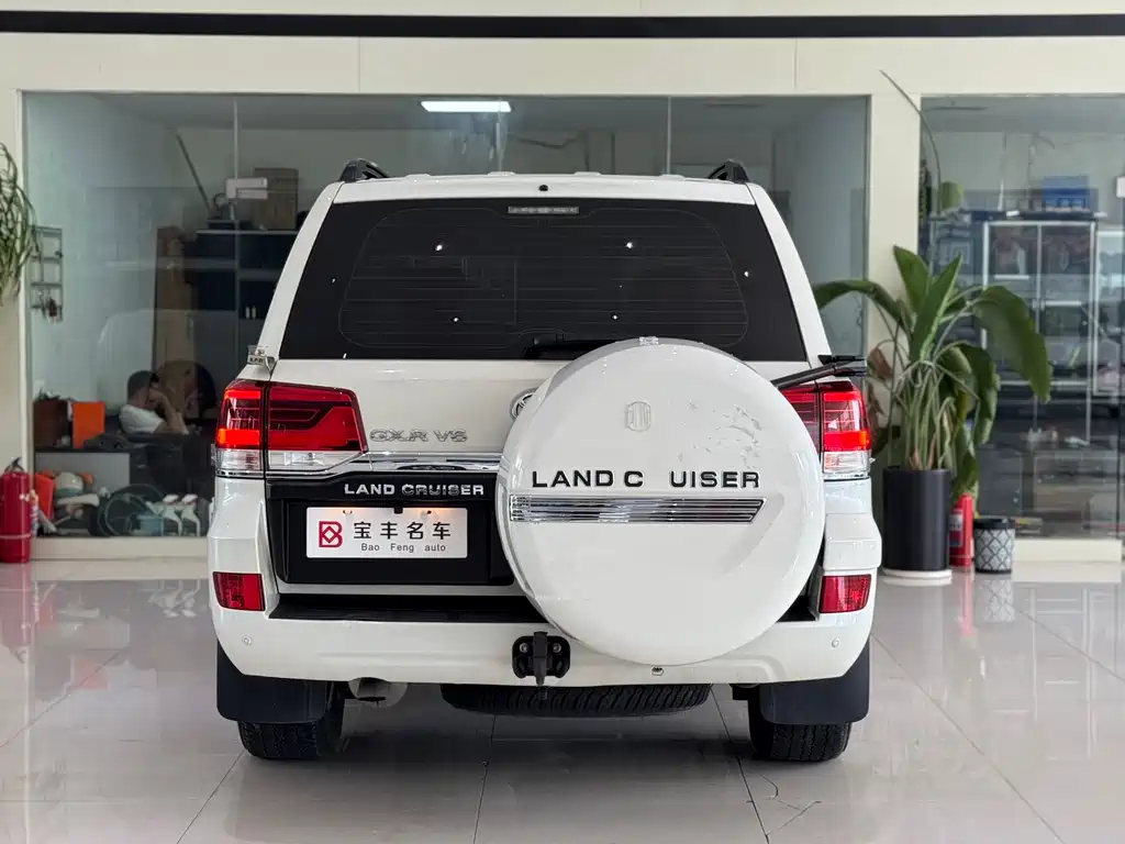 Toyota Land Cruiser 2019 — фото 18